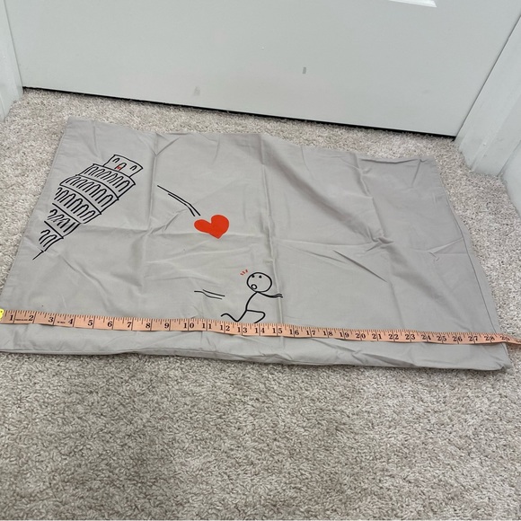 Bold Loft Leaning tower of Pisa couple pillow cases - Picture 7 of 7